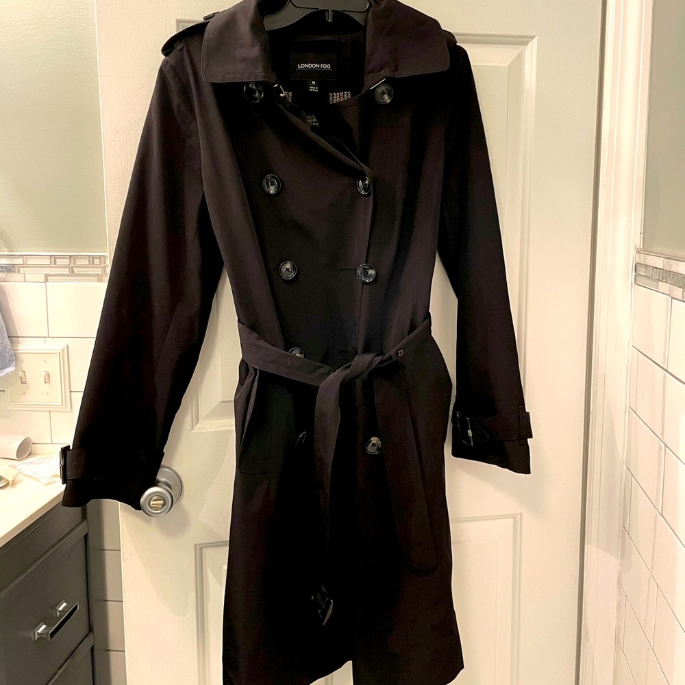 London Fog dubble breasted rain coat size M